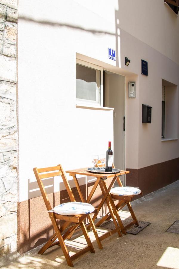 Studio Apartman Mirela Kastel Stafilic Kastela Exterior photo