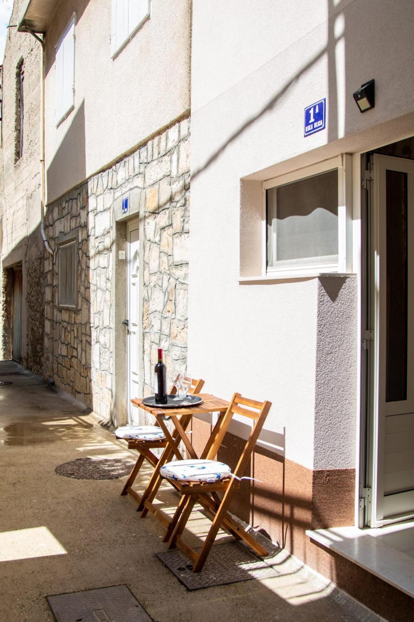 Studio Apartman Mirela Kastel Stafilic Kastela Exterior photo
